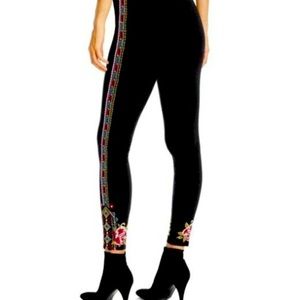 Johnny Was embroidered Langley leggings NWT